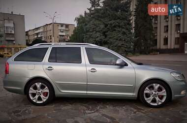Универсал Skoda Octavia 2010 в 