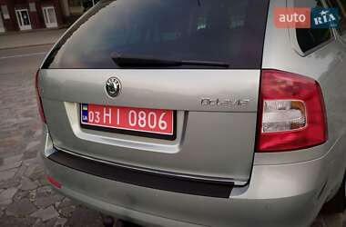 Универсал Skoda Octavia 2010 в 