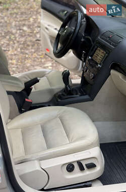 Лифтбек Skoda Octavia 2006 в 