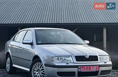 Лифтбек Skoda Octavia 2003 в Львове