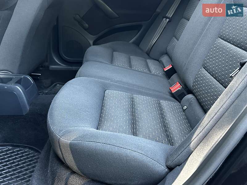 Універсал Skoda Octavia 2011 в Дрогобичі