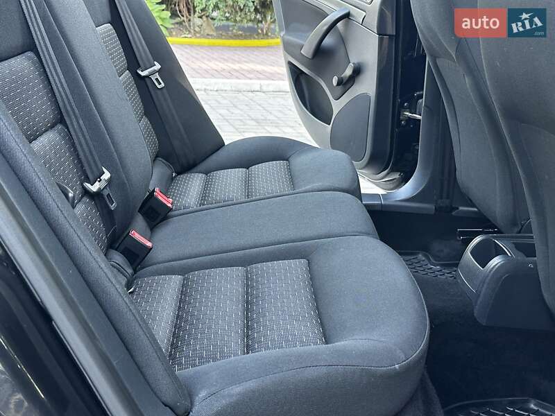 Універсал Skoda Octavia 2011 в Дрогобичі