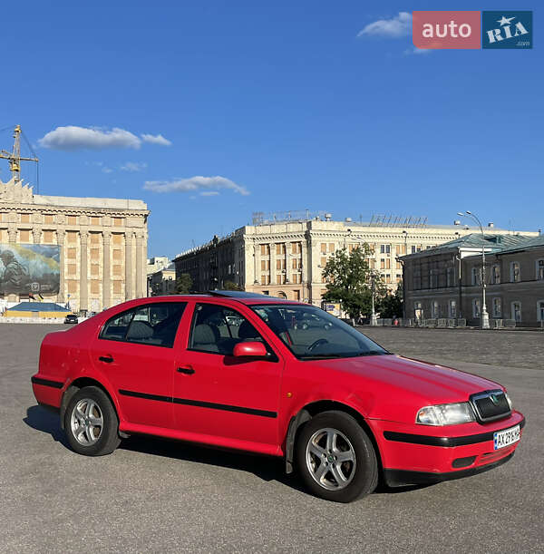 Лифтбек Skoda Octavia 1998 в Харькове