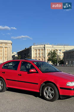 Лифтбек Skoda Octavia 1998 в 