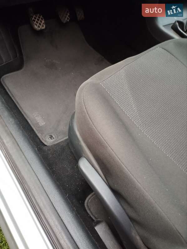 Универсал Skoda Octavia 2008 в Лановцах
