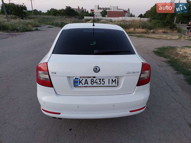 Лифтбек Skoda Octavia 2012 в Кропивницком