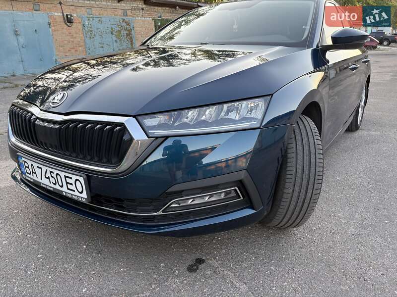 Лифтбек Skoda Octavia 2021 в Кропивницком