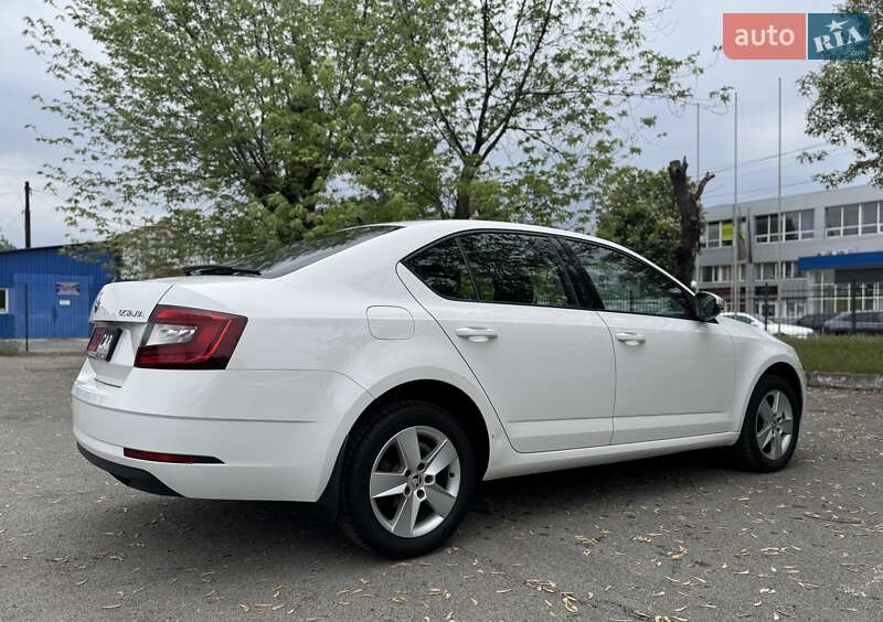 Лифтбек Skoda Octavia 2018 в Киеве