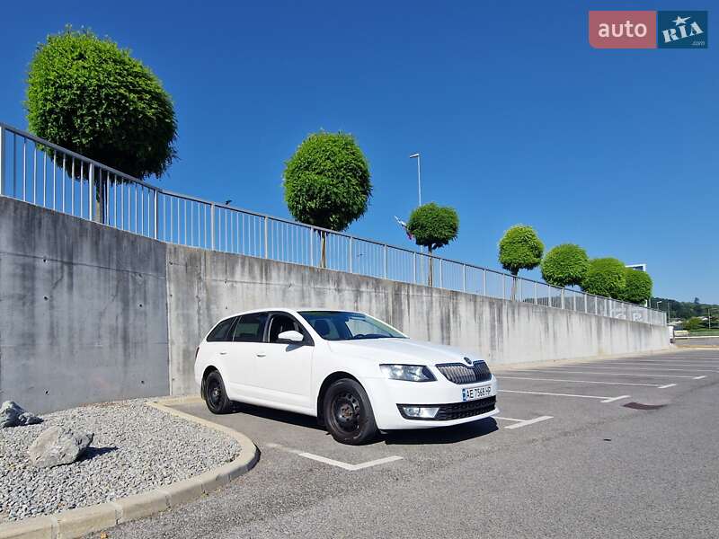 Универсал Skoda Octavia 2016 в Днепре