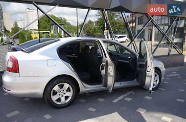 Лифтбек Skoda Octavia 2009 в 