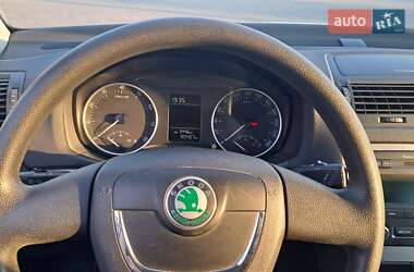 Лифтбек Skoda Octavia 2012 в 