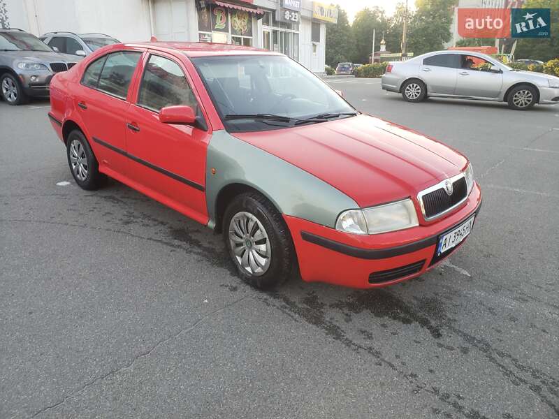 Лифтбек Skoda Octavia 1999 в Вышгороде