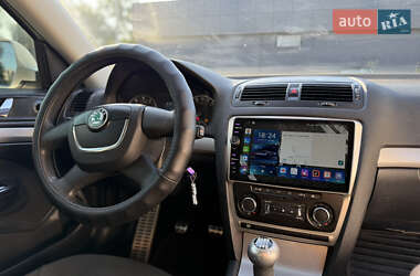 Лифтбек Skoda Octavia 2010 в 