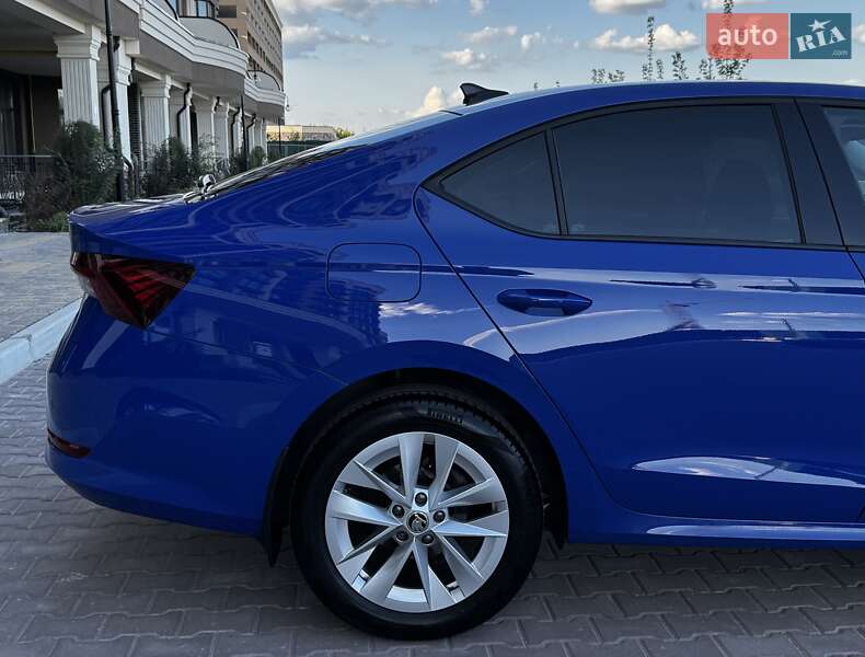 Лифтбек Skoda Octavia 2021 в Киеве