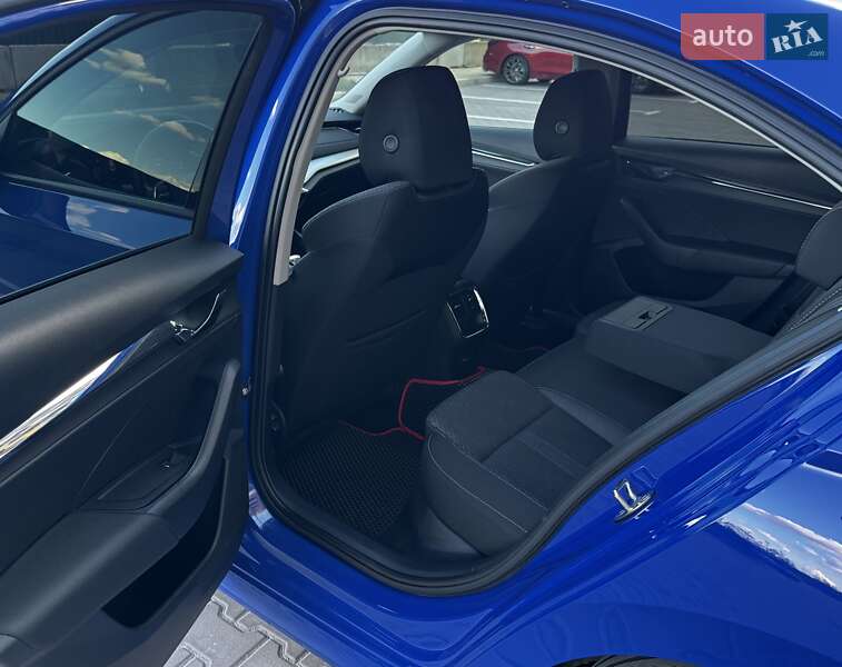 Лифтбек Skoda Octavia 2021 в Киеве