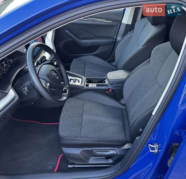 Лифтбек Skoda Octavia 2021 в Киеве