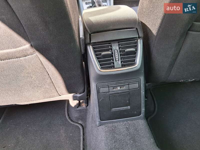 Универсал Skoda Octavia 2020 в Бориславе
