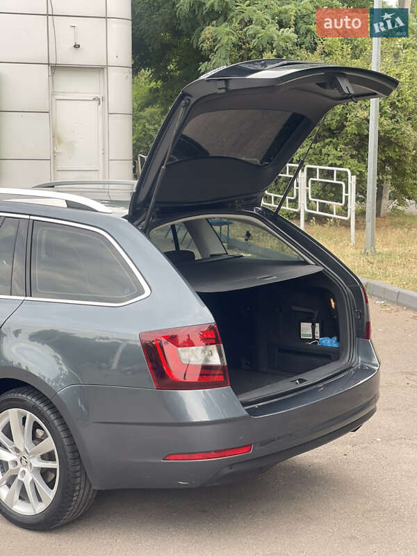 Універсал Skoda Octavia 2017 в Одесі