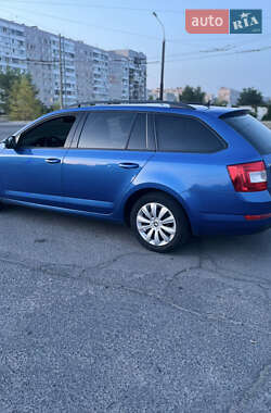 Универсал Skoda Octavia 2015 в 