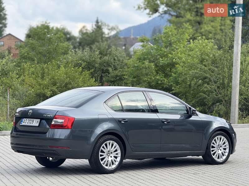 Лифтбек Skoda Octavia 2017 в Ужгороде