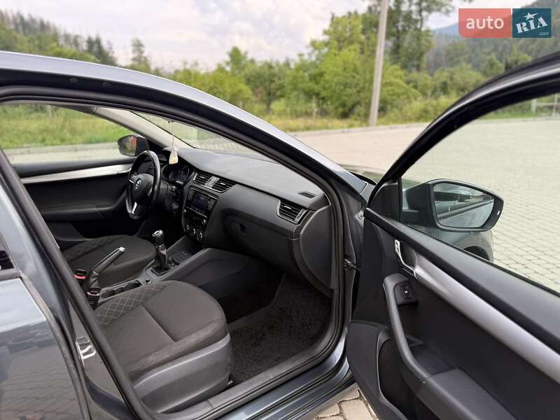 Лифтбек Skoda Octavia 2017 в Ужгороде