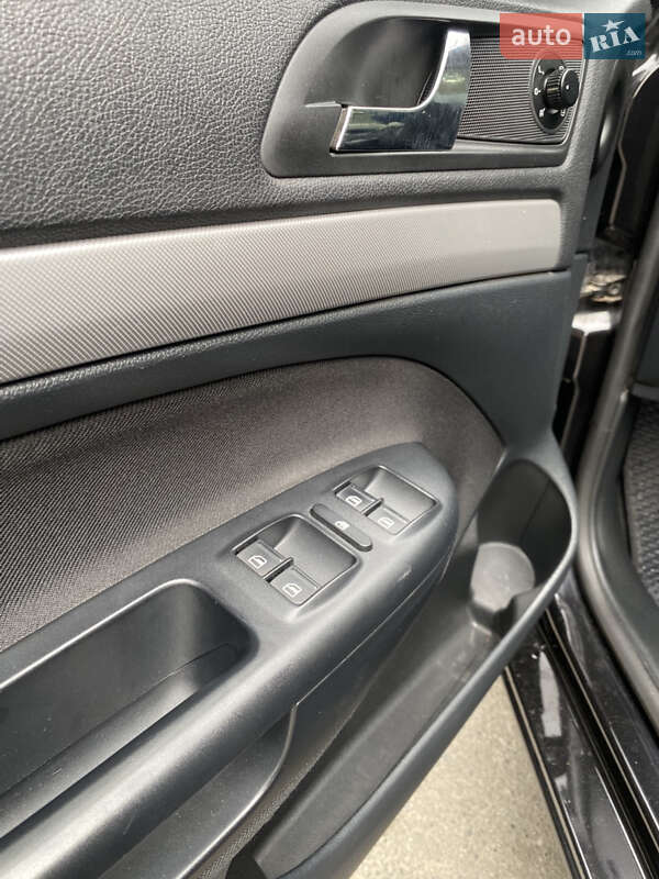 Універсал Skoda Octavia 2009 в Полтаві