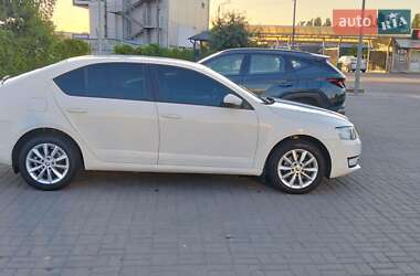 Лифтбек Skoda Octavia 2013 в 
