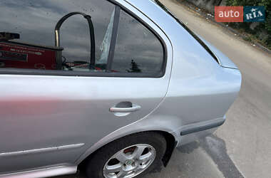 Лифтбек Skoda Octavia 1999 в 