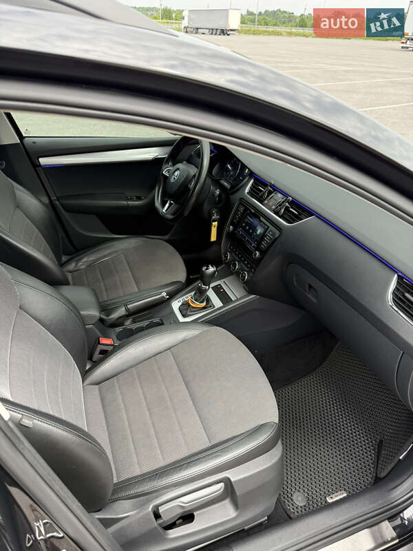 Універсал Skoda Octavia 2016 в Яворові