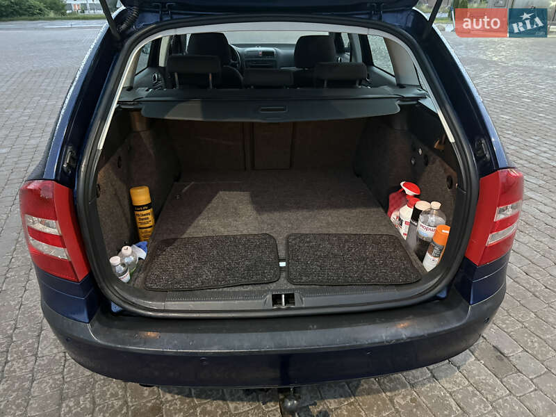 Универсал Skoda Octavia 2005 в Городке