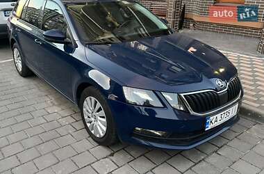 Універсал Skoda Octavia 2017 в Ірпені