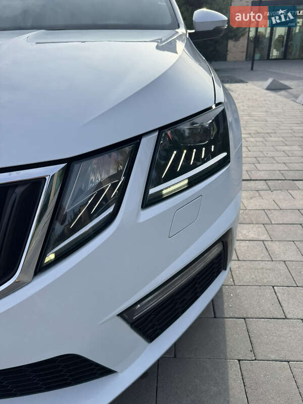 Универсал Skoda Octavia 2017 в Хмельницком