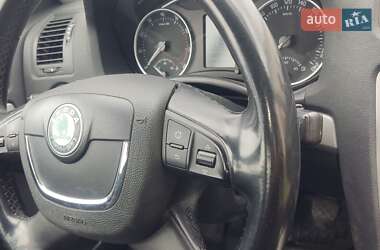 Лифтбек Skoda Octavia 2012 в 