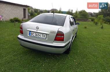 Лифтбек Skoda Octavia 1999 в 
