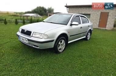 Лифтбек Skoda Octavia 1999 в Новояворовске