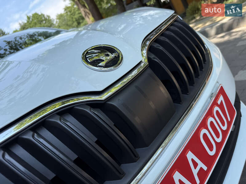 Универсал Skoda Octavia 2017 в Дрогобыче