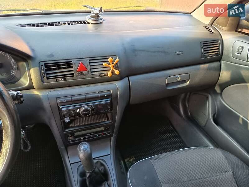 Лифтбек Skoda Octavia 2001 в Попельне