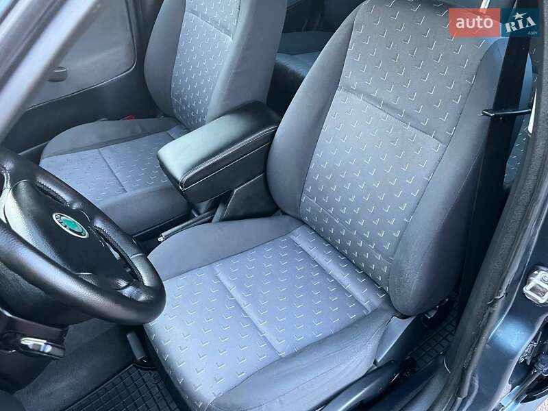 Лифтбек Skoda Octavia 2006 в Первомайске