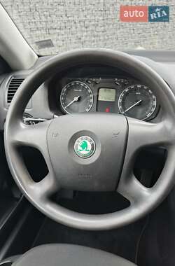 Лифтбек Skoda Octavia 2008 в 