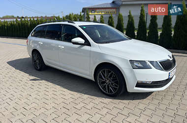 Универсал Skoda Octavia 2017 в Черновцах