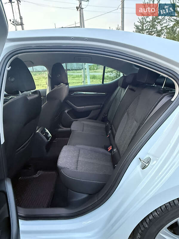 Лифтбек Skoda Octavia 2021 в Трускавце