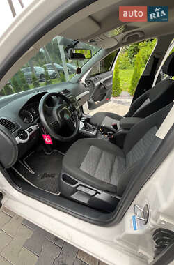 Универсал Skoda Octavia 2012 в 