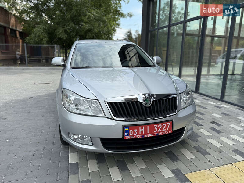 Универсал Skoda Octavia 2010 в Полтаве