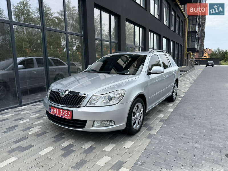 Универсал Skoda Octavia 2010 в Полтаве