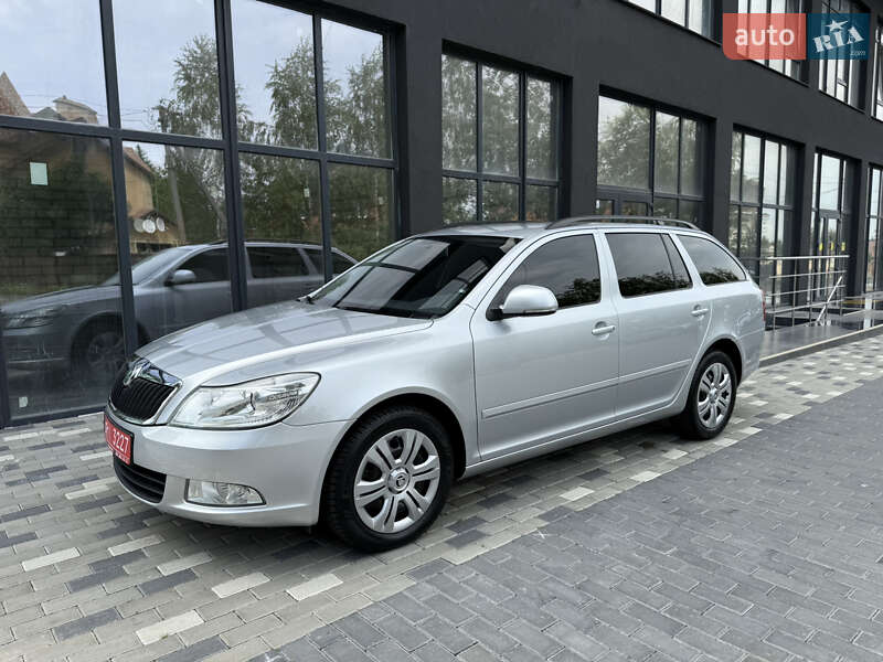 Универсал Skoda Octavia 2010 в Полтаве