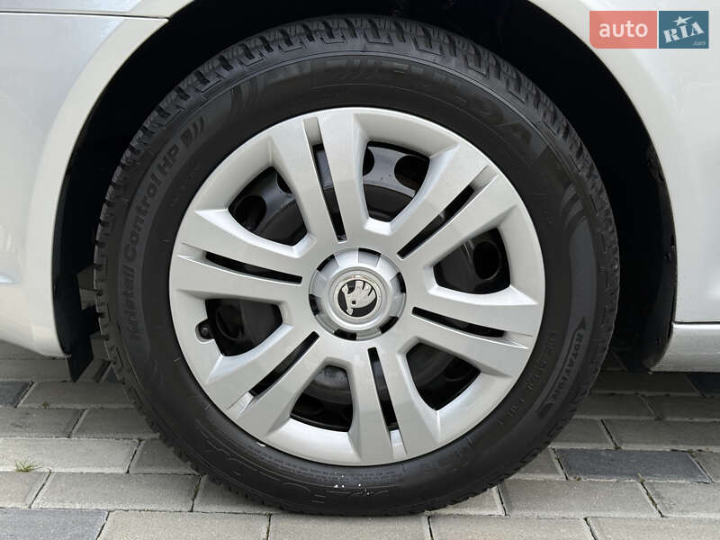 Универсал Skoda Octavia 2010 в Полтаве