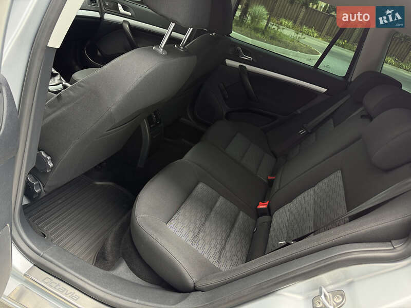 Универсал Skoda Octavia 2010 в Полтаве