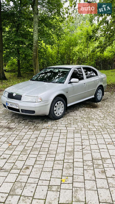 Лифтбек Skoda Octavia 2004 в Львове