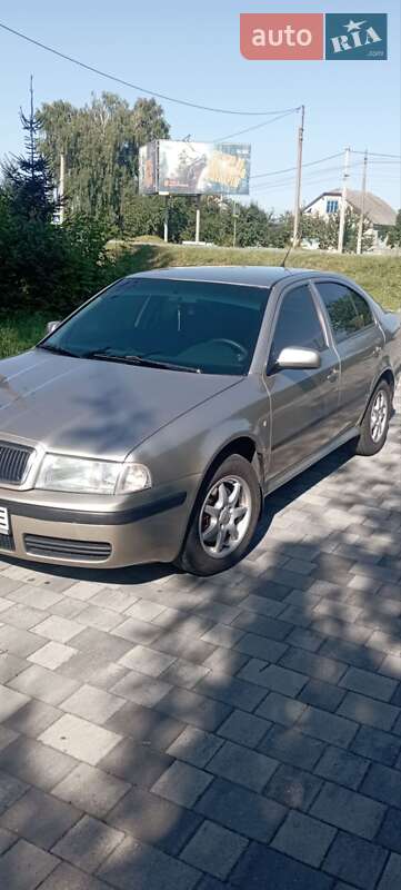 Лифтбек Skoda Octavia 2004 в Староконстантинове