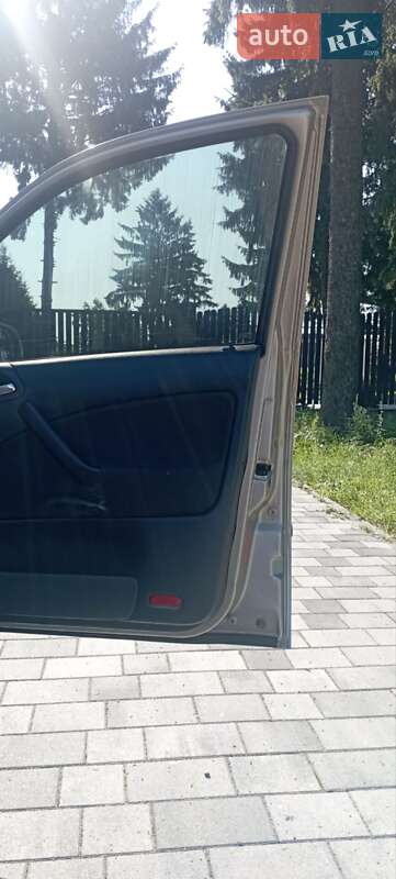 Лифтбек Skoda Octavia 2004 в Староконстантинове